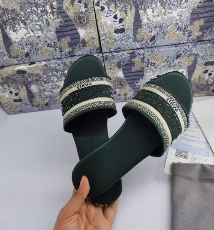 

Summer Women Paris Slippers Rome Retro 35-color Casual Shoes Thick Bottom Open Toe Sandals Beach Slip On Slides Female Slids, Black