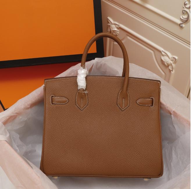 

Women's Shoulder Bag Head Layer Cowhide Lychee Pattern Handbag With Lambskin Leather Smooth, Soft And Wear-resistant Cross Body