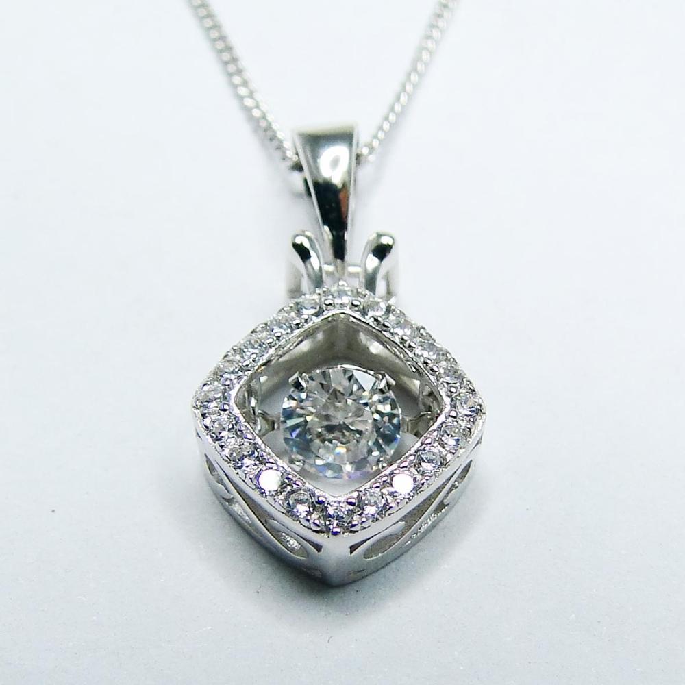 

High Quality CZ Stone Pendant in 925 Sterling Silver Dancing Diamond Dancing CZ Women Pendant Necklace For Engagement Gift 210524