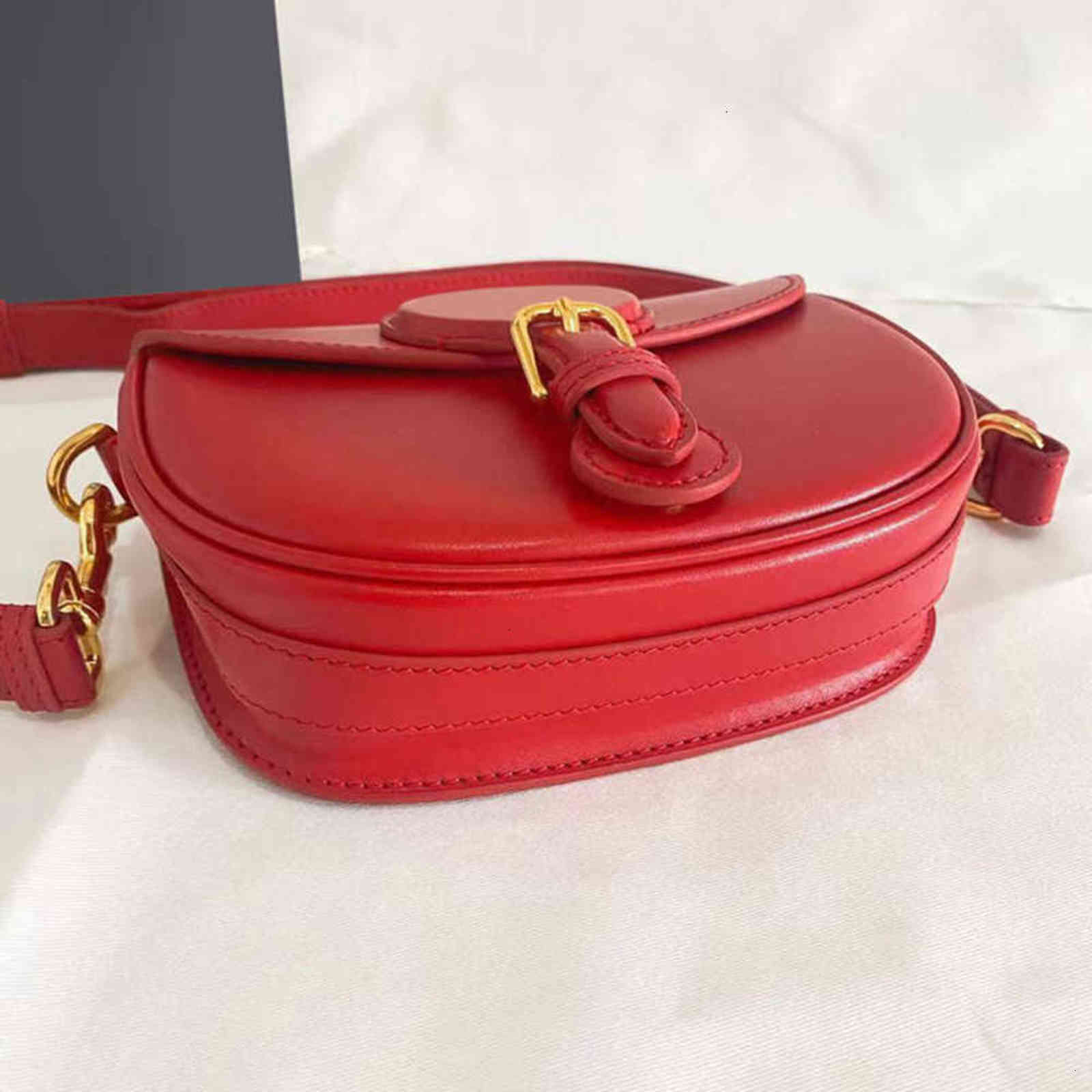 

7A+Fashion The new series shoulder bag Flip open and close D12367 Imported cowhide Hot style goes crazy Interior Slot Pocket Genuine