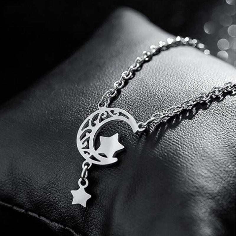 

Pendant Necklaces Vintage Stainless Steel Silver Color Hollow Moon Necklace For Women Fashion Star 2021 Trend Jewelry Gifts