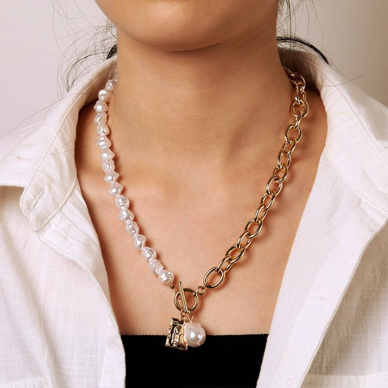 

Chains Vintage Baroque Irregular Pearl Lock Necklace 2022Geometric Aangel Pendant Love Necklaces For Women Punk Jewelry