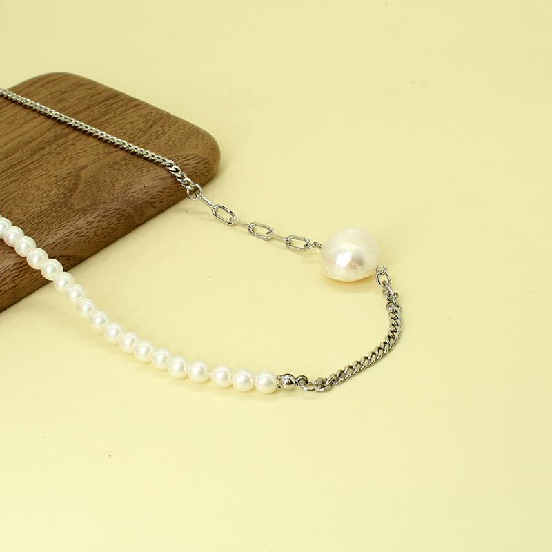 

Chokers Simple Female Link Pendant Women Christmas Choker Chunky Generous Imitation Pearls Temperament Fashion Necklace
