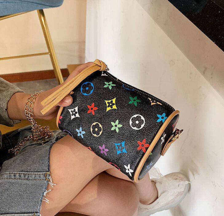

Top selling children designers handbag letter print luxurys baby bag girls round should bags factory supply, Mix colors