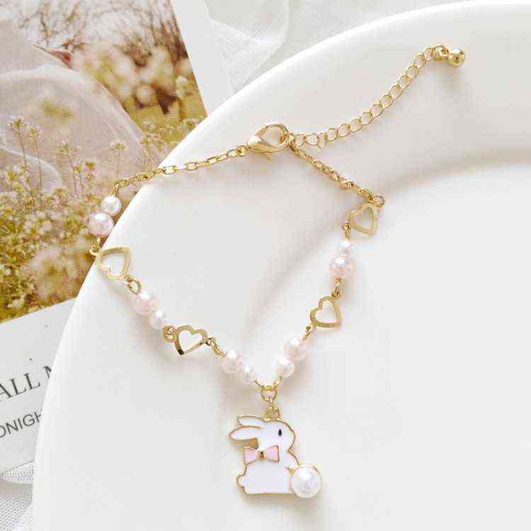 

Sweet and Lovely Small White Rabbit Simple Pearl Bracelet, Heart-shaped Girl Student Fashion Woman Bracelet