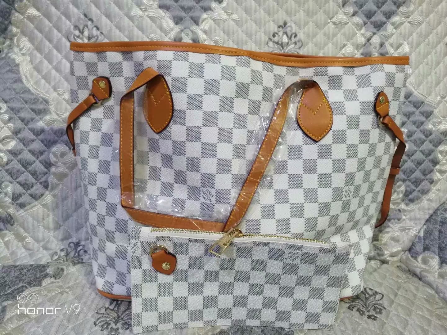 

HH Women LV Louis Vitton Wallets Totes Bags Luxurys Designers Crossbody Shopping Handbags Purses Fashion Shoulder Messenger Bag