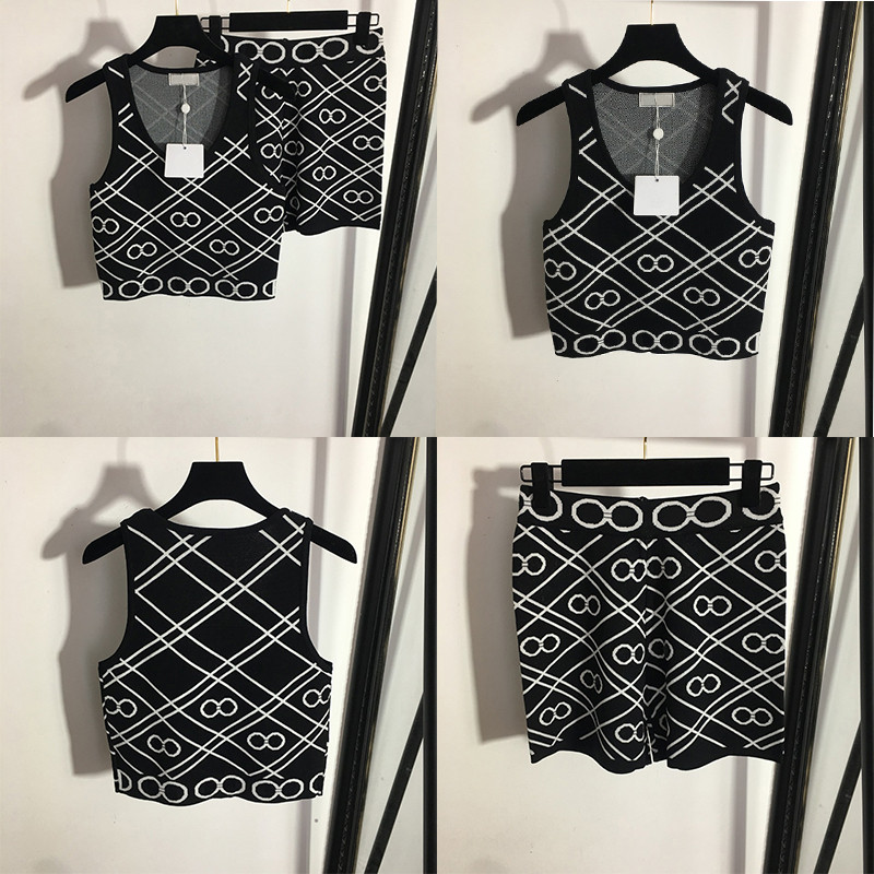 

Fashion Slim Vests Sets Tanks Trendy Elastic Charm Women Vest Shorts Personality Designer Lady Brand Tracksuit Set, Black