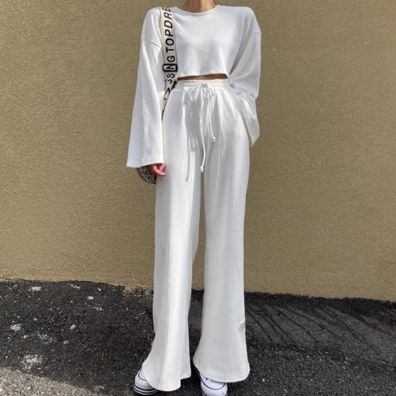 

Korea Spring women's Knitted Tracksuit 2 Pieces Set Fashion O-Neck Long Sleeve Loose T-Shirt Top + High Waist Wide Leg Pant Suit 210526, Khaki