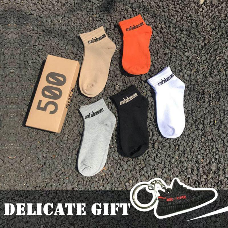 

Men's Socks 4 Pairs/Box Fashion Crew Male Tide Street Europe Hip Hop Match 500 Tidal Youth Men And Girl Personality, Black