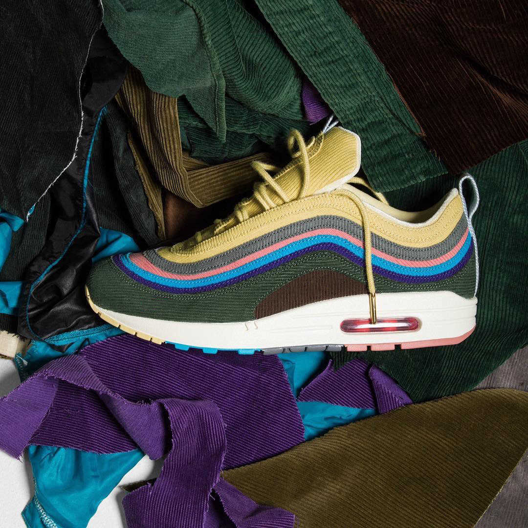

2020 New Sean Wotherspoon 1/97 Mens and Womens running shoes and casual shoes Cushion Silver Gold sneakers designers sports shoes