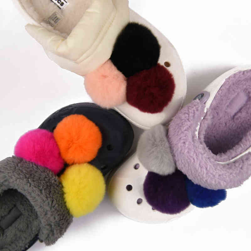 

Shoes Accessories New Arrival 1 Pcs Fur Croc Shoe Charms Colorful Little Ball of Clog Decorations Kid's Pom Animals Soft 220121