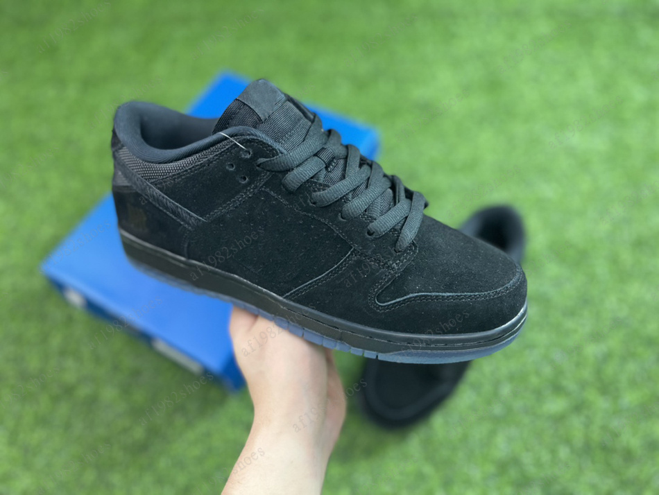 

New 2022 Undefeated x Triple Black Running Shoe Suede Pony Hair Translucent Sport Designer Trainers Sports Sneaker, 01