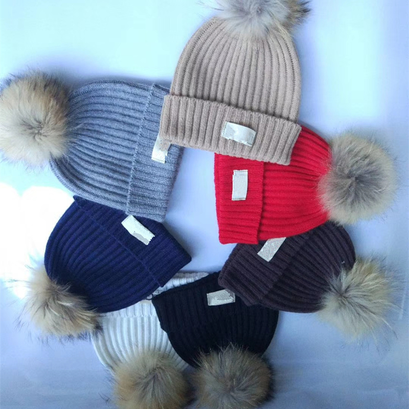 

Fashion Luxury Designers Winter Men Beanie Bonnet Womens Knitting Hip Hop Skull Caps Hair Ball Outdoor Sports Ski Hat