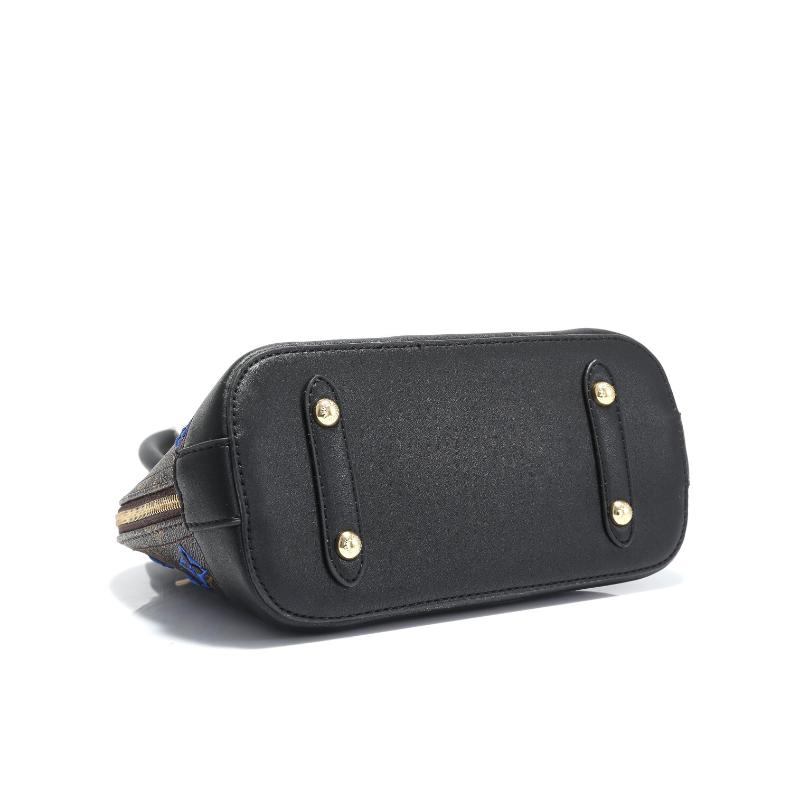 

Evening Bags 2021 Exquisite Embroidered Shell Bag With Zipper Closure Is Beautiful And Safe Handbags Women Designer