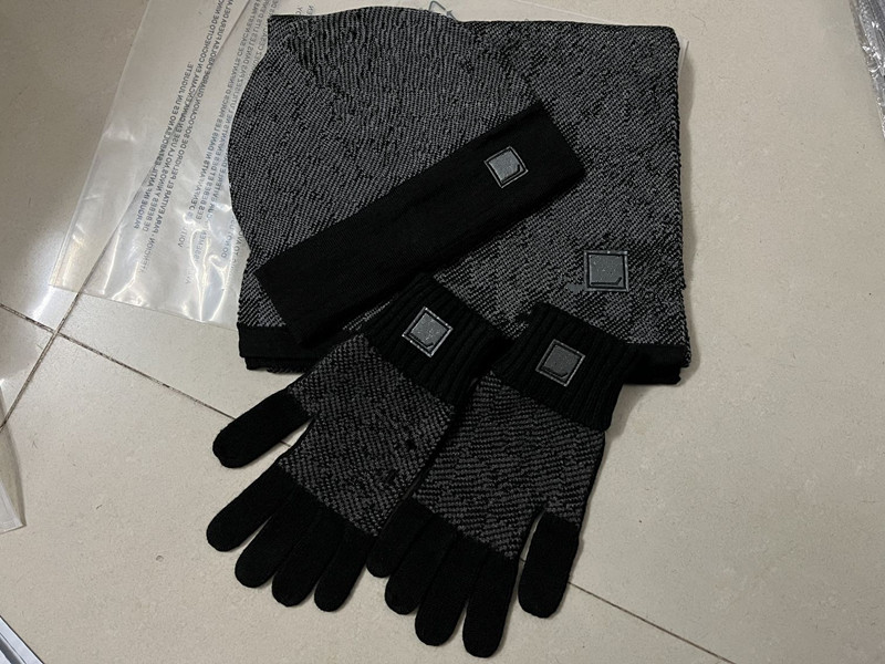 

High Quality Men Women Beanie hat Scarfs Sets Warm Hats Scarves Glovess Sets Scarf Fashion Accessories three-piece set
