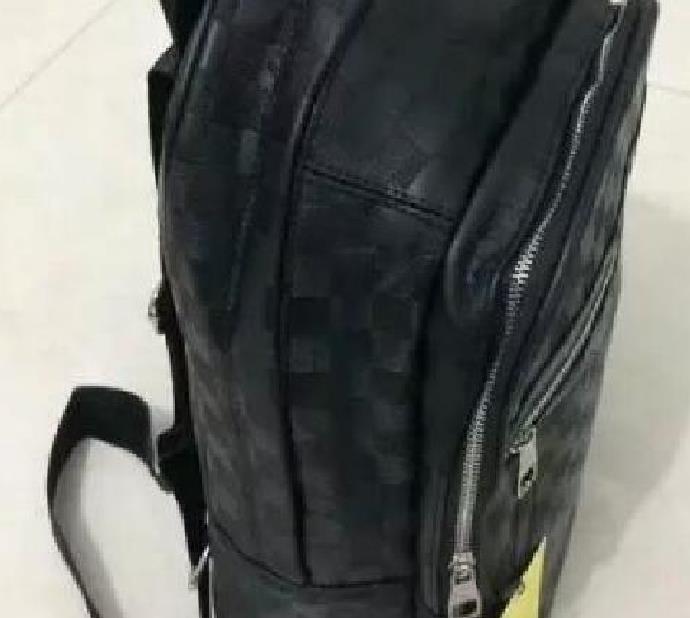 

2021 new men and women embossed letters large capacity business backpack, Black