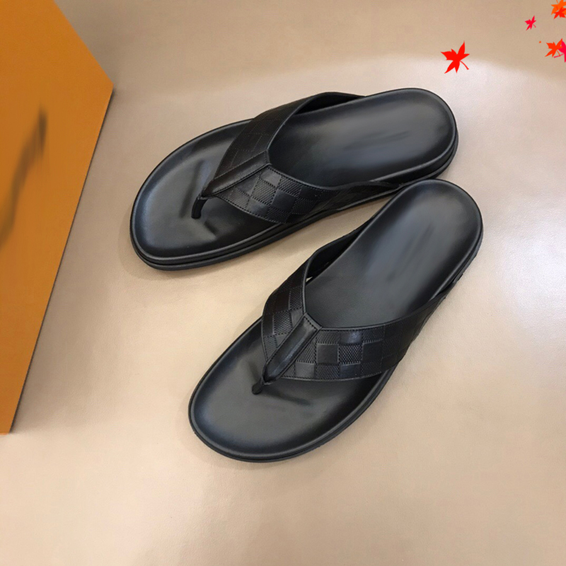 

2021 Slipper Designer Slide Summer sandals Fashion Men Beach Indoor Flat Flip Flops Leather luxurys Shoes mens Slippers with box Size 39-45 -H140, Black