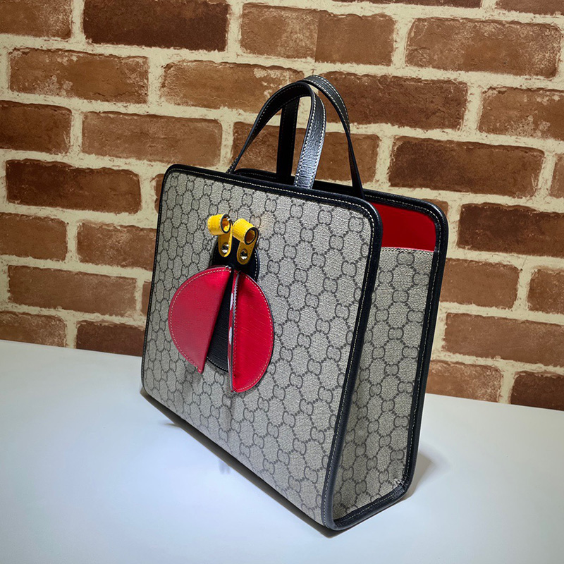 

High-quality ladies handbags, fashionable women's bags, real shot model number 664083, beetle bag size: 28 *25 *11 cm, Khaki