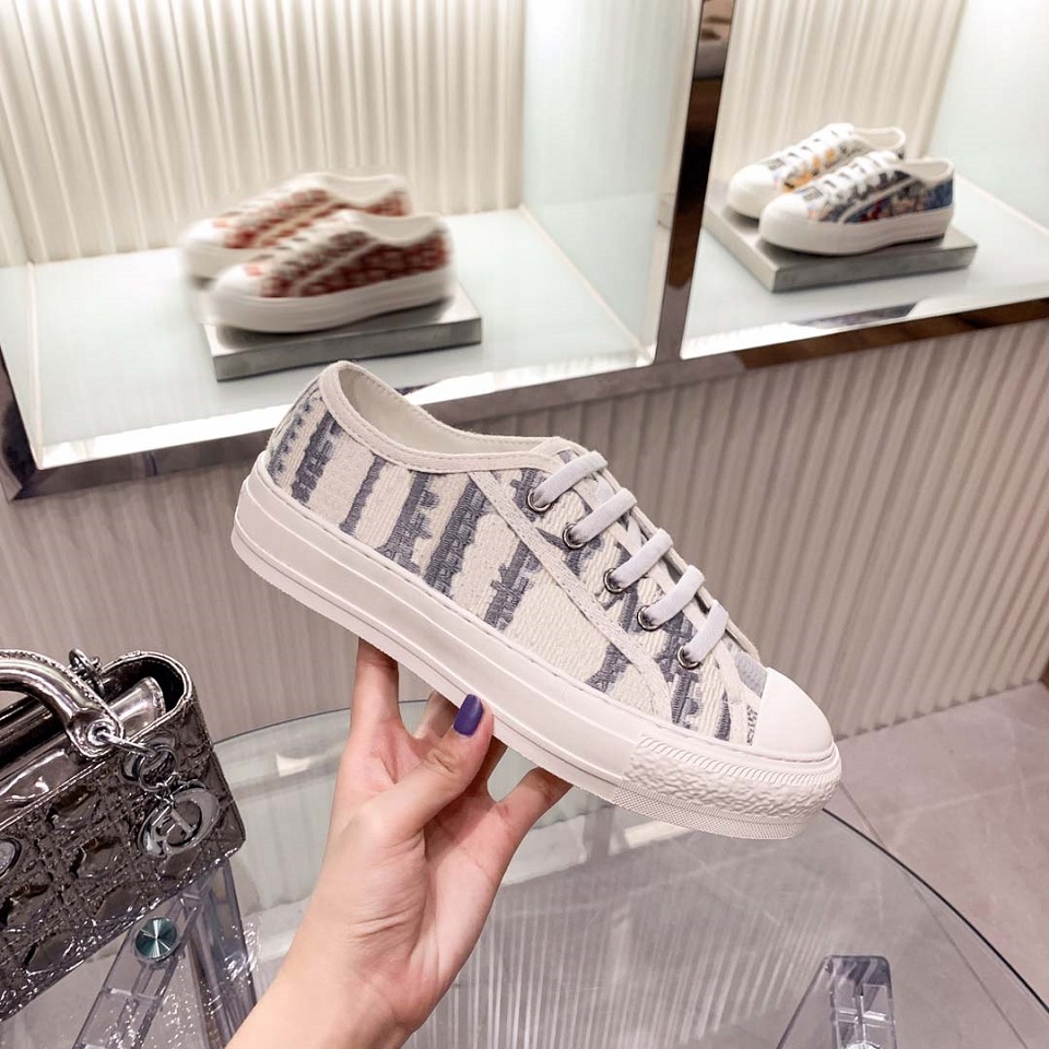 

Classics Quality Women Luxurys Designers Shoes Espadrilles Sneakers printing Walk Sneaker Embroidery canvas Low Top Platform Shoe Girls By home011 009, Box