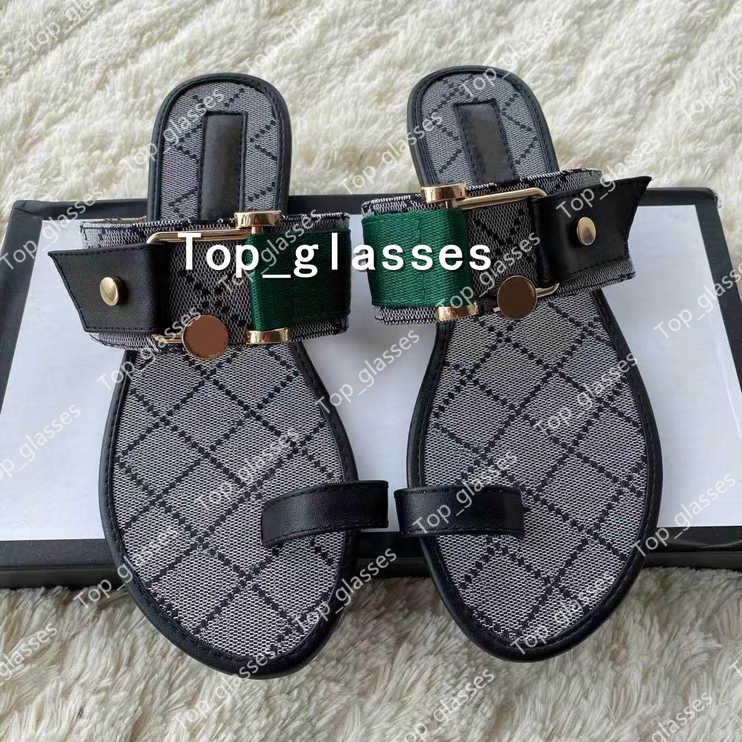 

More Style Women Slippers Female Summer Beach Flat Flip Flops Flowers PU Sandals Camellia Jelly Woman Girl Shoes without Box