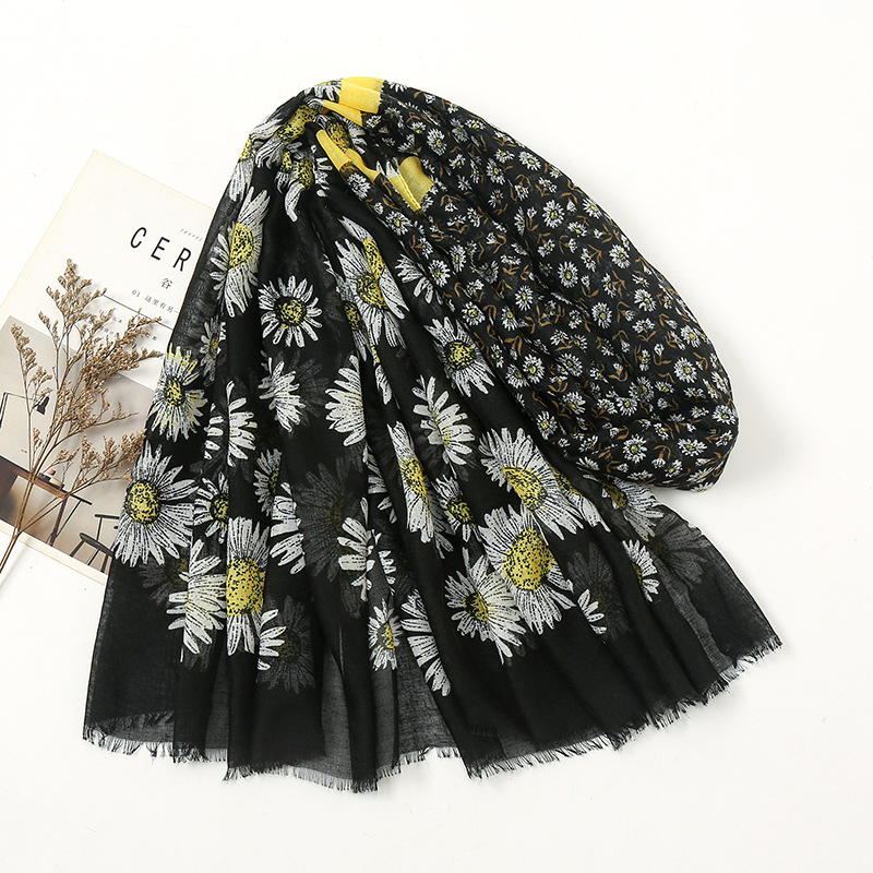 

Shawls Soft Voile Cotton and Linen Feel Scarf Black Little Daisy Decorative Travel Sun Protection Shawl Female No. 4