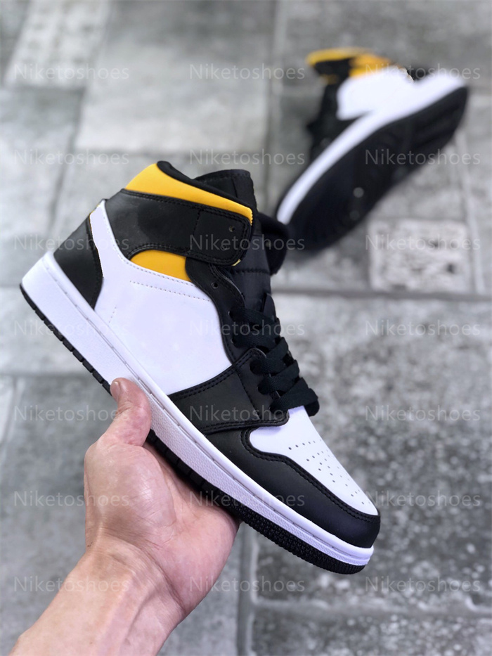 

1 Mid Pollen Basketball Shoes White Black Leather Women Mens Outdoor Sports Sneakers, 01