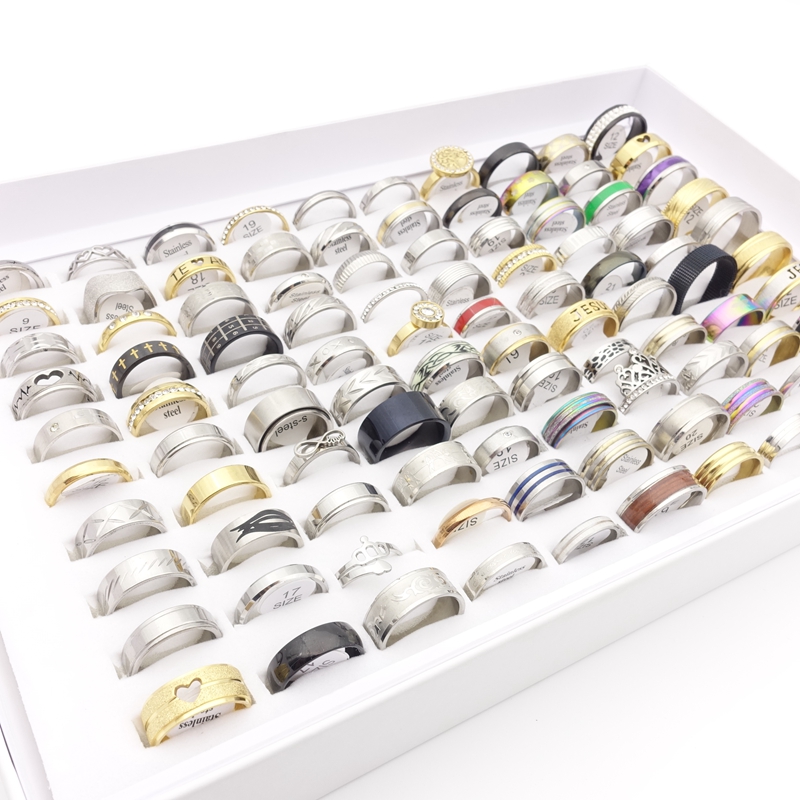 

Wholesale 100PCS Mix Stainless Steel Band Rings Fashion Jewelry 316L Titanium Engagement Wedding Bands Party Gift Couple Random Styles