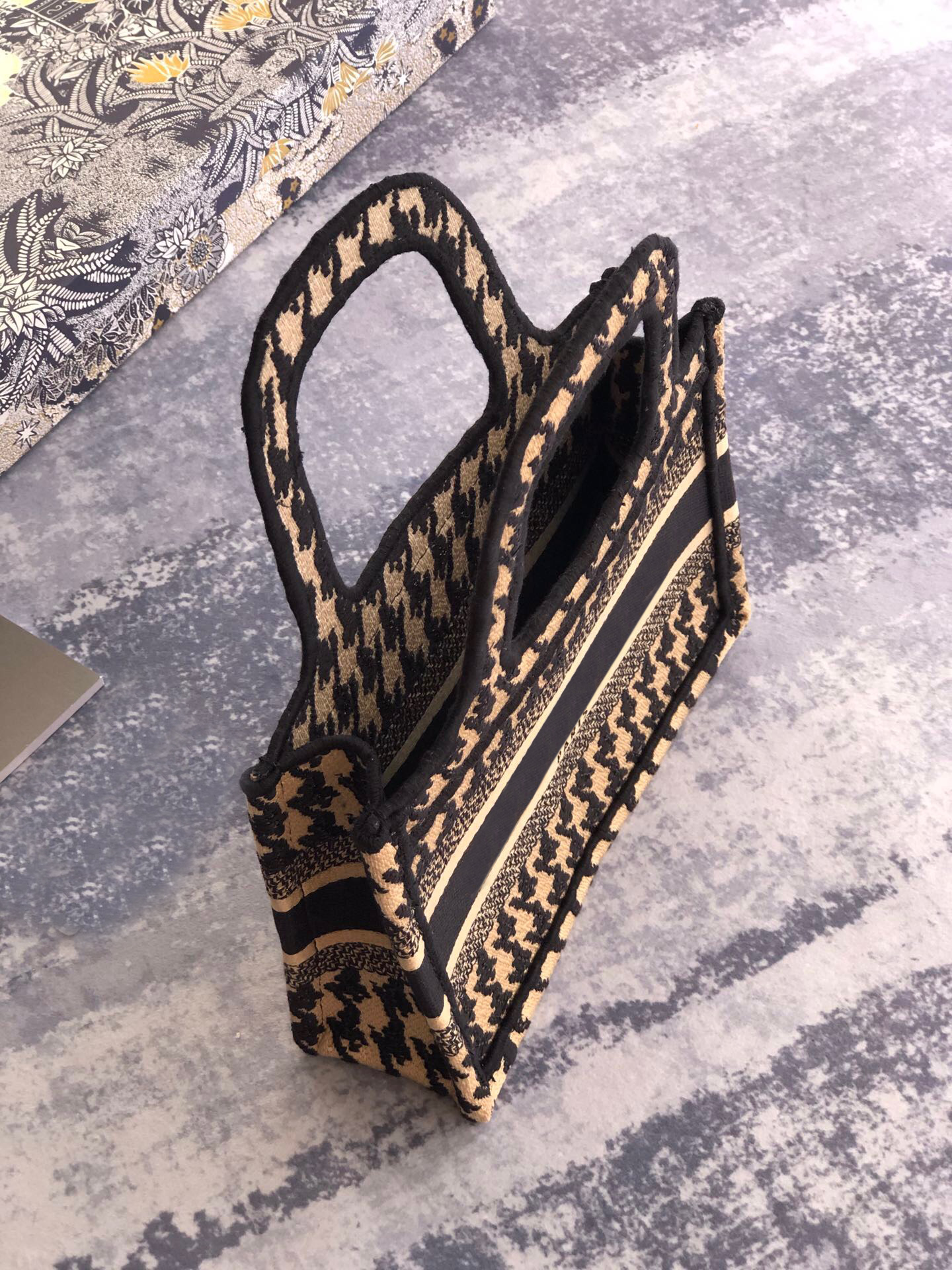 

2021 newly upgraded top quality mini women's shopping bag 1:1, essential for celebrities, classic handbag fashion business and leisure style 7a