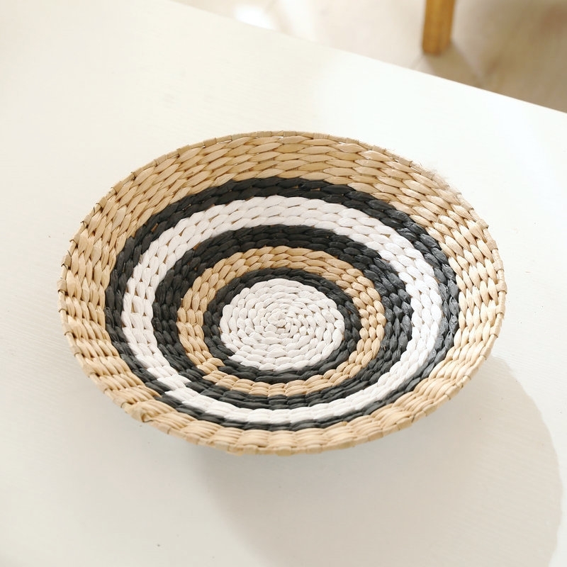 

Hotel handmade creative round straw wall decoration fruit plate living room supermarket display vegetable steamed bread basket