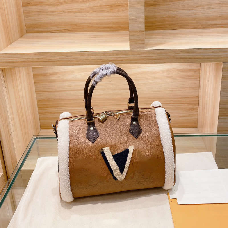 

Luxurys Women Crossbody Fleece Bags Plush Soft Leather Letter Embroidery Pillow Bags Girls Teddy Handbags Casual Style Bags 3 Colors, Make up for price
