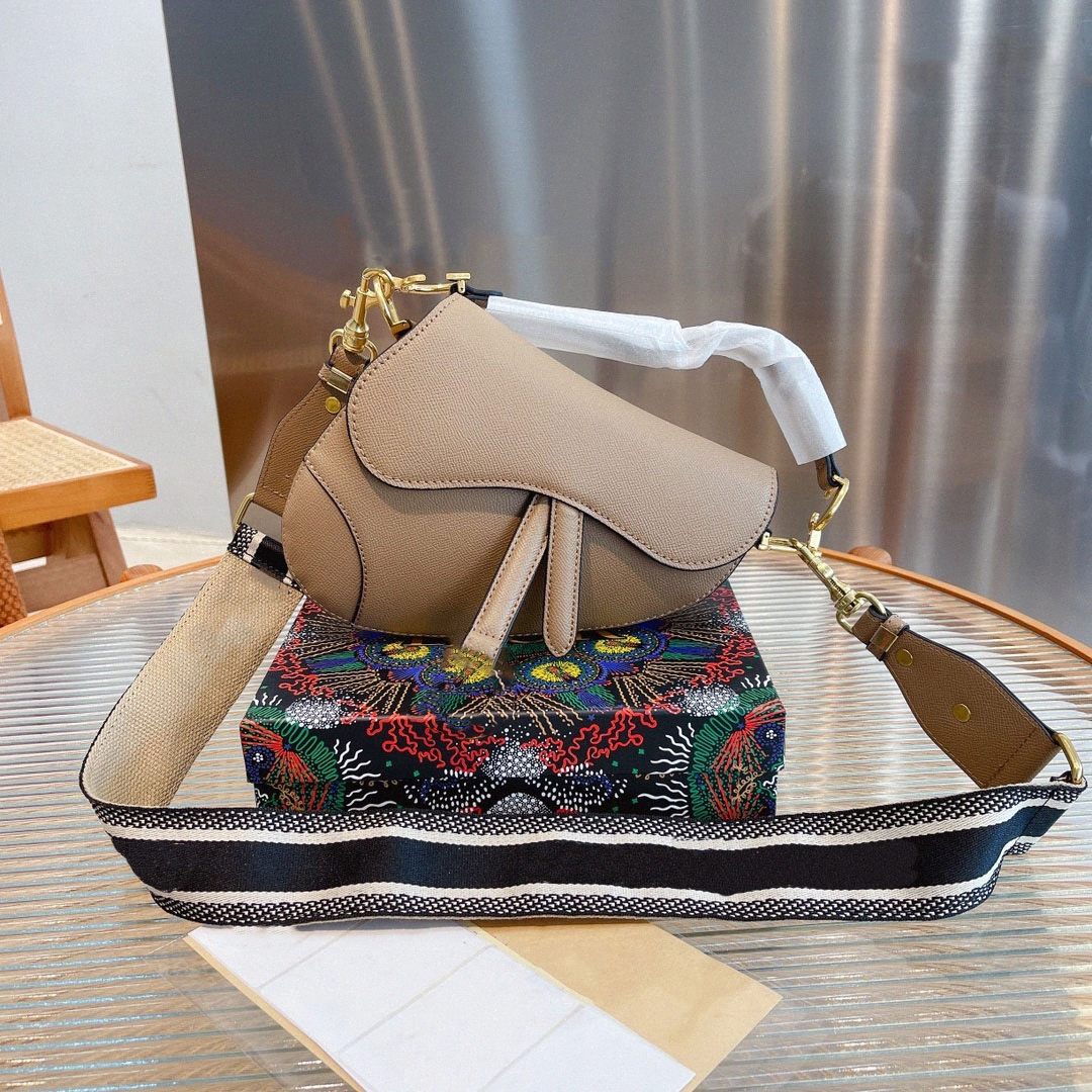 

Saddle bag Handbag Women Luxury Designers Genuine leather handbags with letters shoulder bag lady real leathers bags X5Uo#