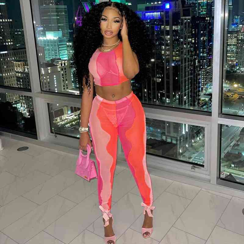 

Sexy Wave Striped Mesh Sheer Two Piece Club Birthday Outfits For Women Matching Sets Sleeveless Crop Top And Leggings Sets, White