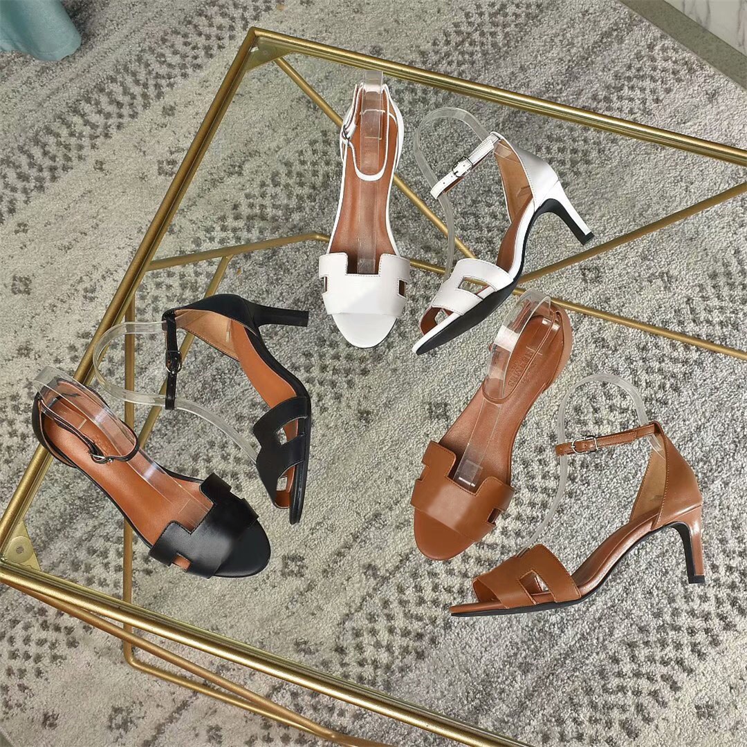 

Designer Santorini Sandals Calfskin Leather High Heel Classic Legend Sandal Casual Flat Wedge Heel Shoes H Women Slippers Luxury Summer Beach Slides 35-40 With Box, Color 7