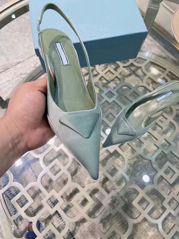 

2022 new fashion designer Dress Shoes high heels 3cm imported silk fabric anti-skid outsole, including bags 35-40, Grey