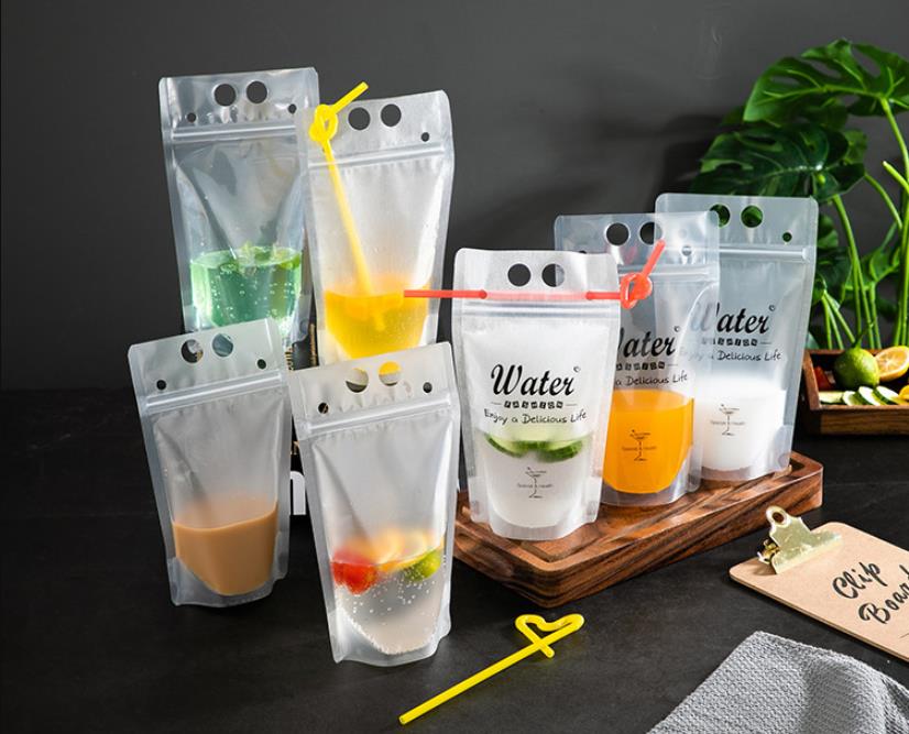 

100pcs Drinkware Clear Drink Pouches Bags frosted Zipper Stand-up Plastic Drinking Bag with straw and holder Reclosable Heat-Proof 500ml