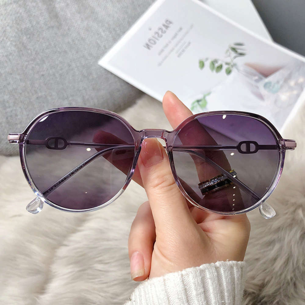 

polarizing sunglasses Fashion little fresh Street Sunglasses Women's 21015, White;black