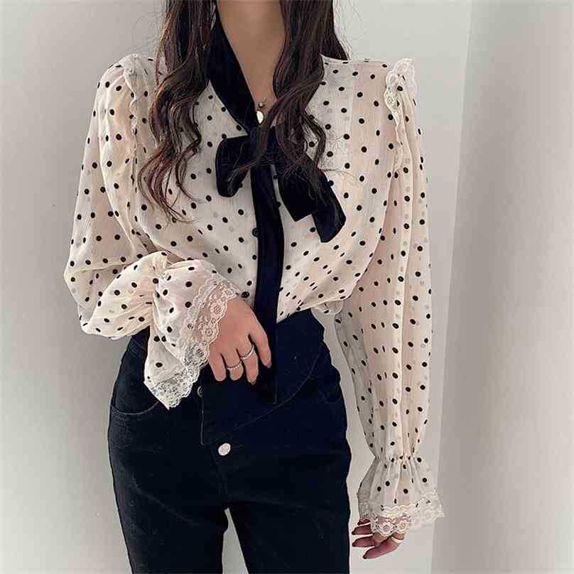 

Retro Fashion Women Shirt Lace Polka Dot Chic Velvet Vintage Loose High Quality All Match Casual Top Blouses 210525, Black