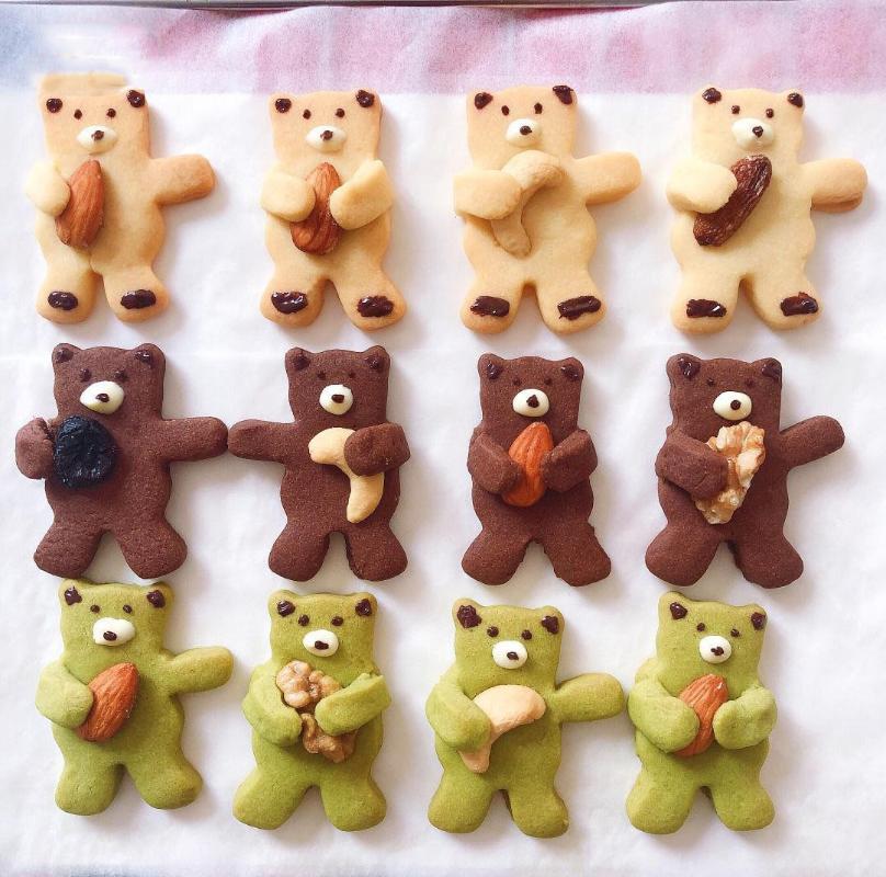 

Baking Moulds Cute Cookie Cutters Tools Cartoon Bear Cat Pig Shape Biscuit Cutter Mold Pastry Cake Decorating Xmas