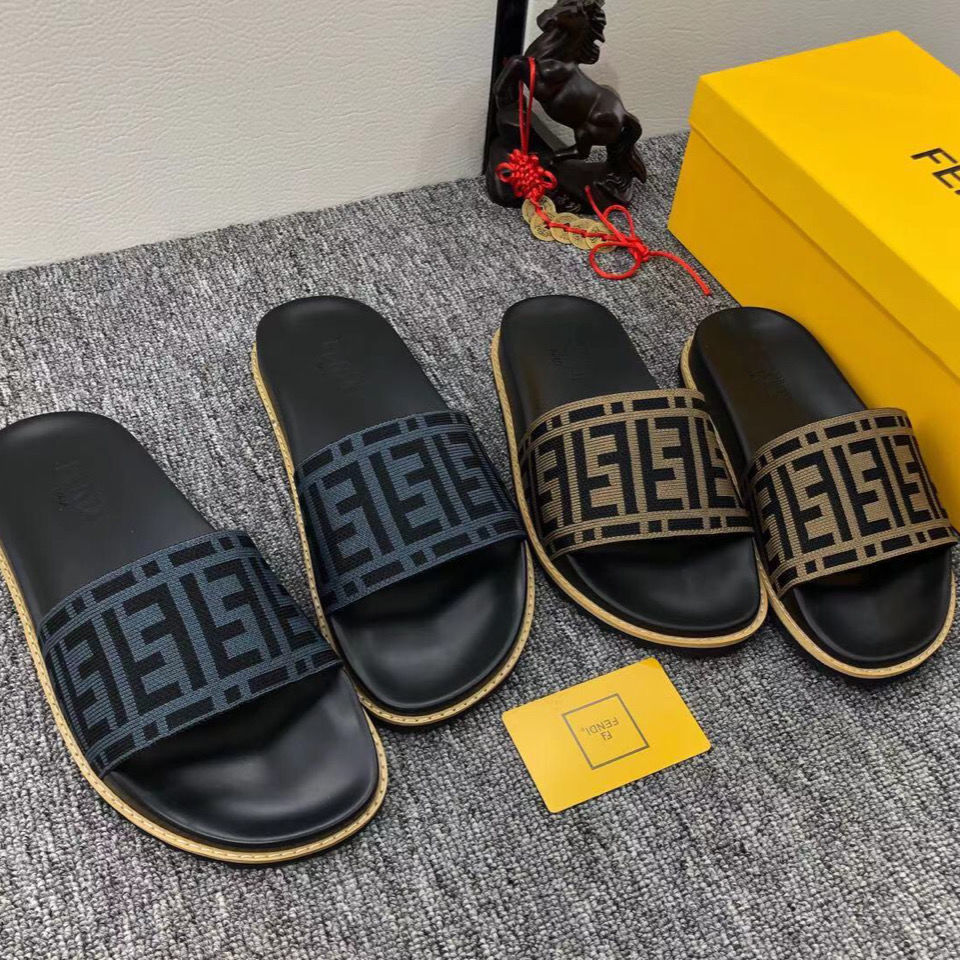 

21 Europe Station New Men's and Women's Pair Slippers Fashion Leisure Trend One Line Drag Thick Bottom Anti Slip Wear-resistant Comfort, Black