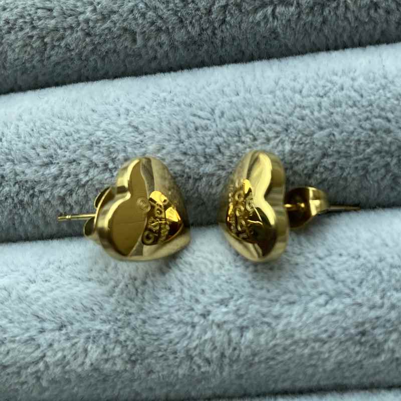 

2021 Classic Design Top Quality Heart Lovers Rose Gold Studs 3 Colors Women Jewelry Stainless Steel Designer Earrings Wholesale