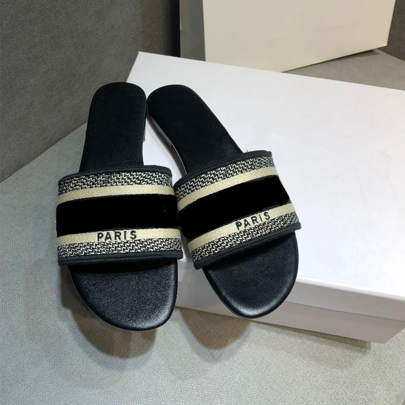 

2021 Paris Womens Slippers Embroidery Designers Sandal Floral Brocade Flip Flops Slides Beach Flowers Luxury slipper with box, Black