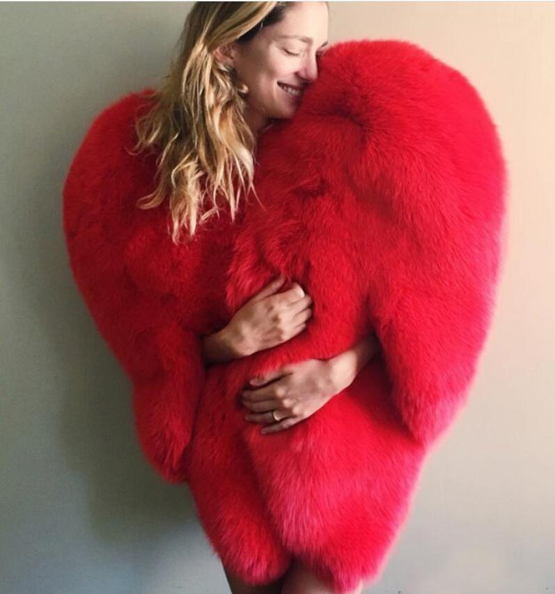 

Women' Fur & Faux European And American Style Peach Heart Cloak Mid-length Coat, Personalized Fashion, Red