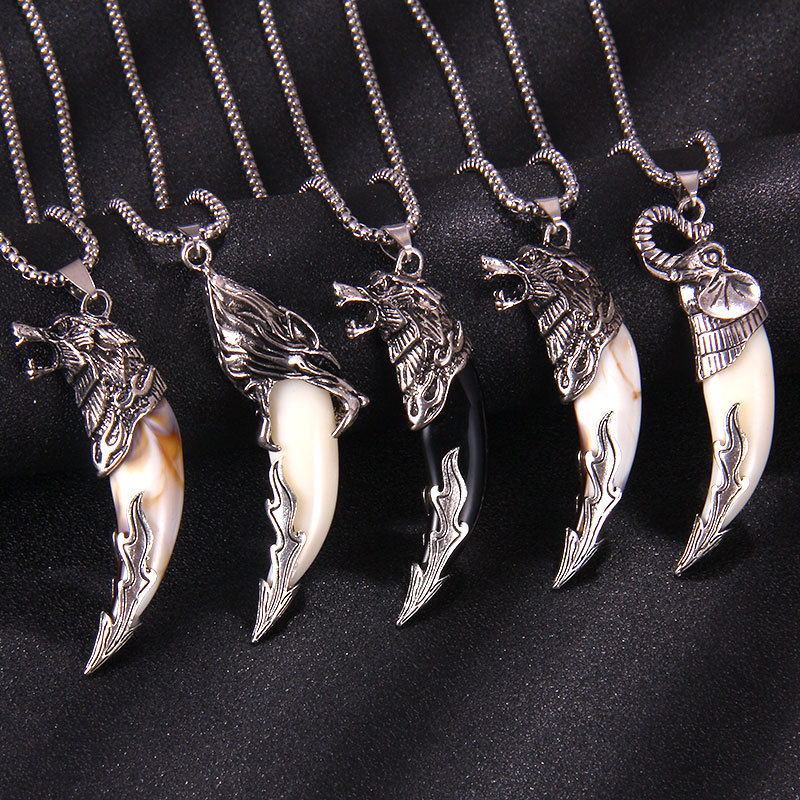 

Fashion Wolf Tooth Necklace For Men Long Chain Vintage Jewelry Gift
