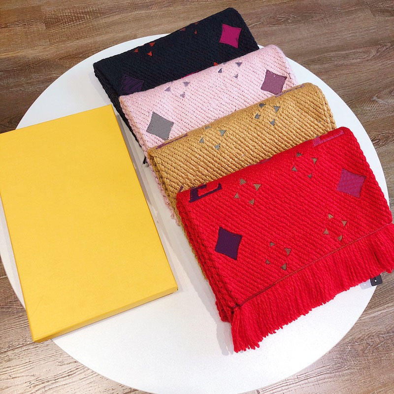 

Designer Scarf Luxury Cashmere and Silk Blending Fashion Colors Pashmina Winter Warm Brand Letter Shawl Classic Pattern Long Top Quality