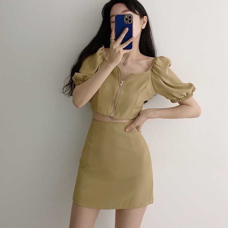 

Korea Summer Two Piece Set Elegant Women zipper Square Collar Sexy Crop Top + High Waist Mini Skirts Outfits 210526, Photo color