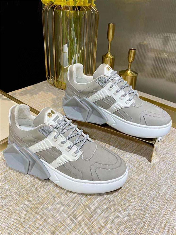

High quality new men's and women's casual shoes, sports shoes, cruise stitching leather sports shoes, casual sports shoes 39-45, 02