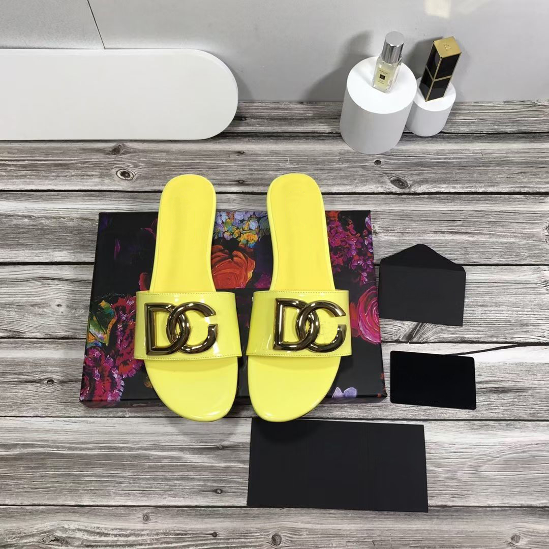 

Woman Classic High Version Open-toe Flat Slippers Wearing A Flip-flop Cross-border Trade Shoes Sandals and Slippers, Black