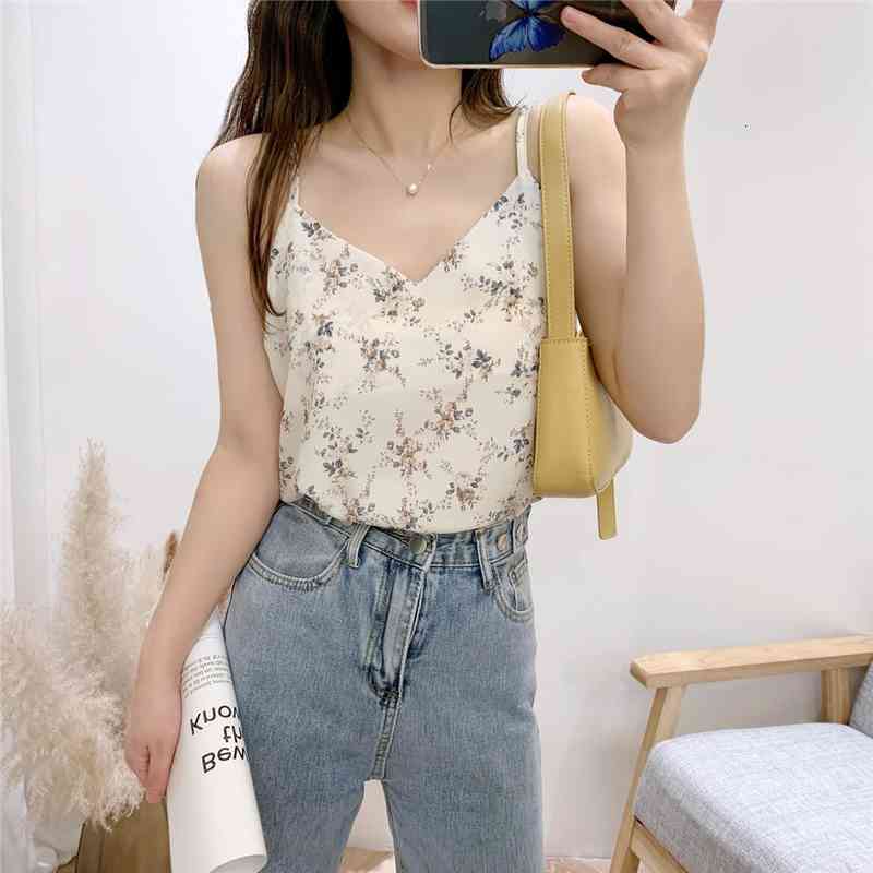 

Korean Chiffon Top Women Woman V-neck Tank Top Woman Sleeveless Vest Tops Tees Loose Sexy Women White Ladies Camis