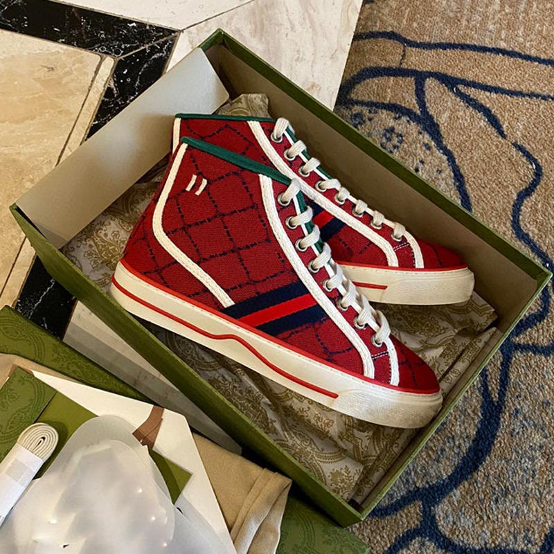 

2021 Designer Rhyton Sneakers Beige Women Men Trainers Vintage Chaussures Ladies Shoes Designer High Sneakers Genuine Leather with box size 35-45, Black