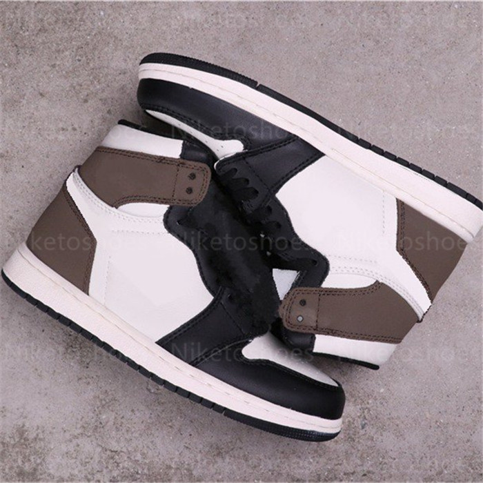 

1 High OG Dark Mocha Basketball Shoe White Black Sail Outdoor Trainers Sports Women Men Sneakers, 01